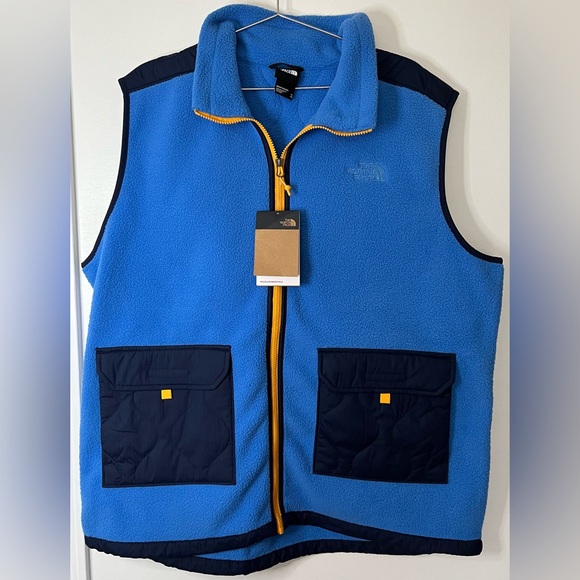 The North Face Royal Arch Fleece Vest in Supersonic Blue/ Summit Navy - Picture 4 of 6